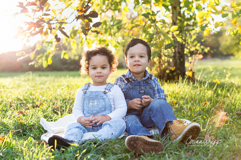 Corina Shipp Photography-Vancouver Children's Photographer-young sibings in the apple orchard