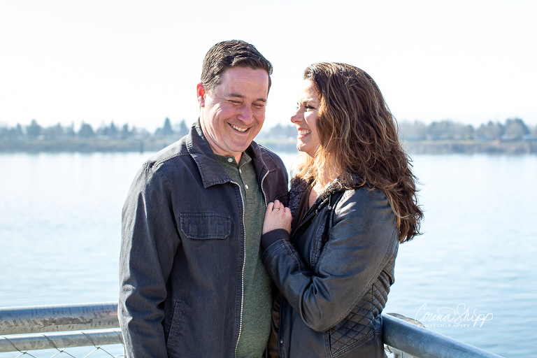 Corina Shipp Photography-Vancouver Wa Family Photographer-Couple share a laugh in the sun